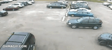 Странная авария на парковке