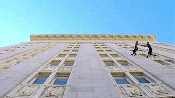 Прыжки на здании