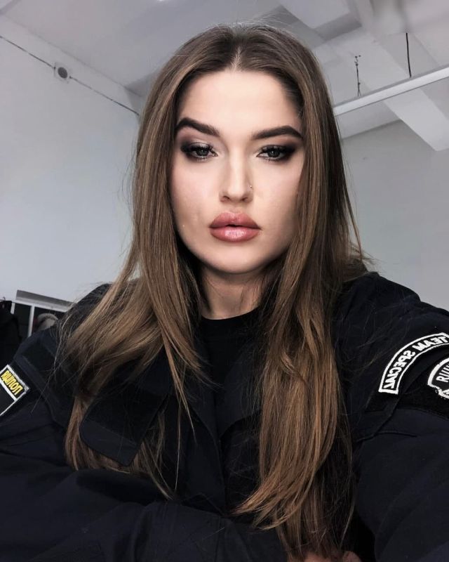 Наталья Полосенко - обычная девушка-полицейская из Украины