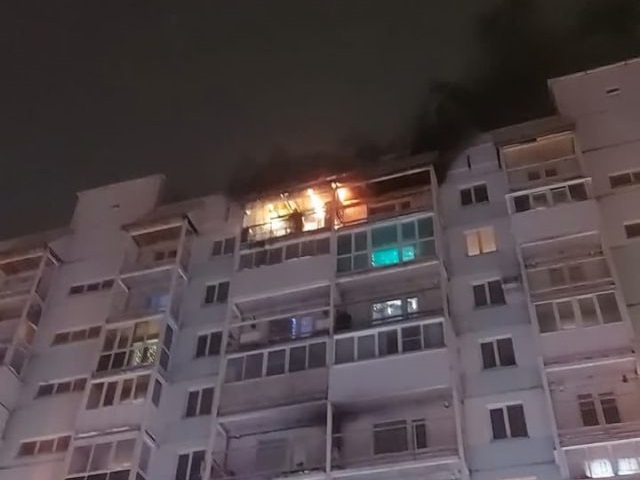 В Новосибирске сосед запустил фейерверк прямо в балконы многоэтажки