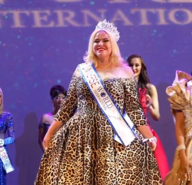 Ольга Каменская победила в конкурсе "Миссис Вселенная" в США (6 фото + видео)