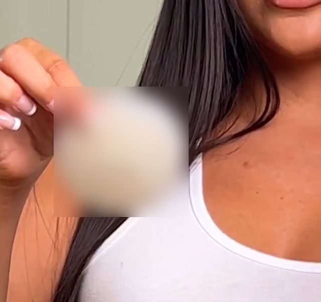 Порно азиатка с большой грудью: видео найдено
