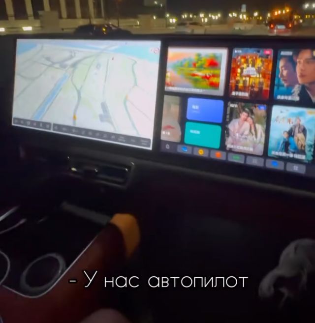 В Казани ГИБДД остановила машину на автопилоте