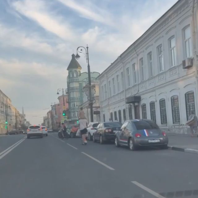 в Самаре заметили двухэтажного самокатчика