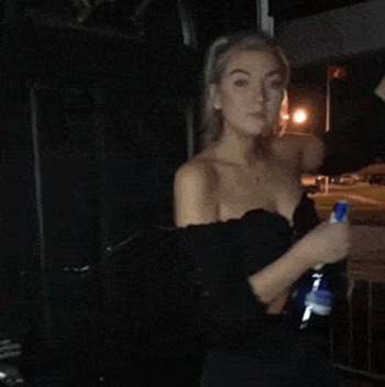 Почему не стоит пить шампанское из горла