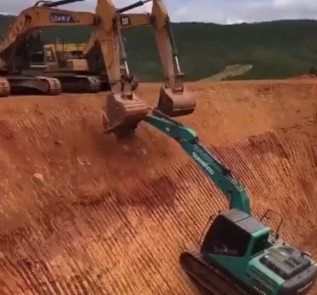 экскаваторы