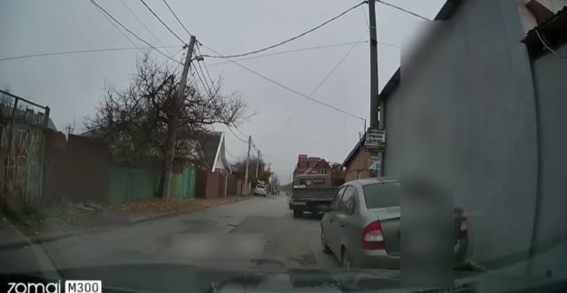 В Ростове таксист подрался с целой толпой пассажиров