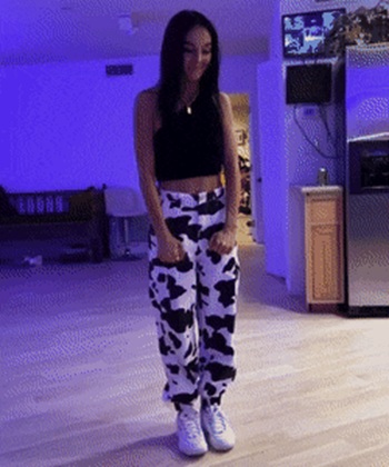 Неудачная попытка девушки сделать сальто назад Неудачная попытка девушки сделать сальто назад