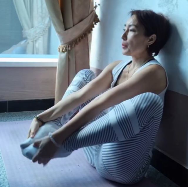 Девочки, открывает денежный портал!