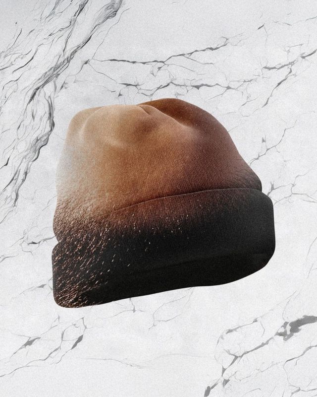 Шапки с "лысиной" завирусились в соцсетях