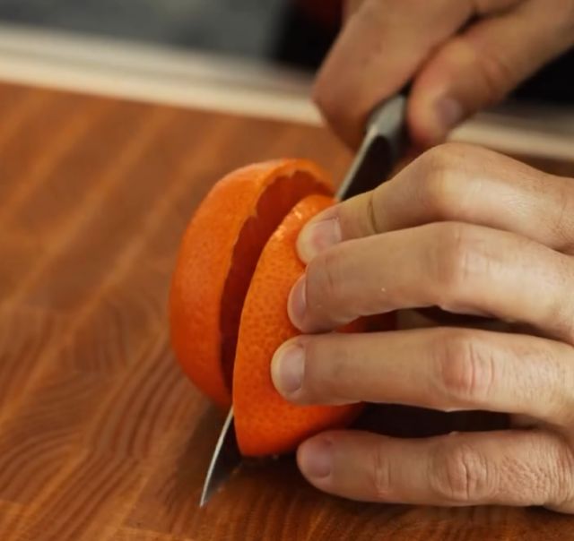 Необычный рецепт апельсинового чая на Новый год