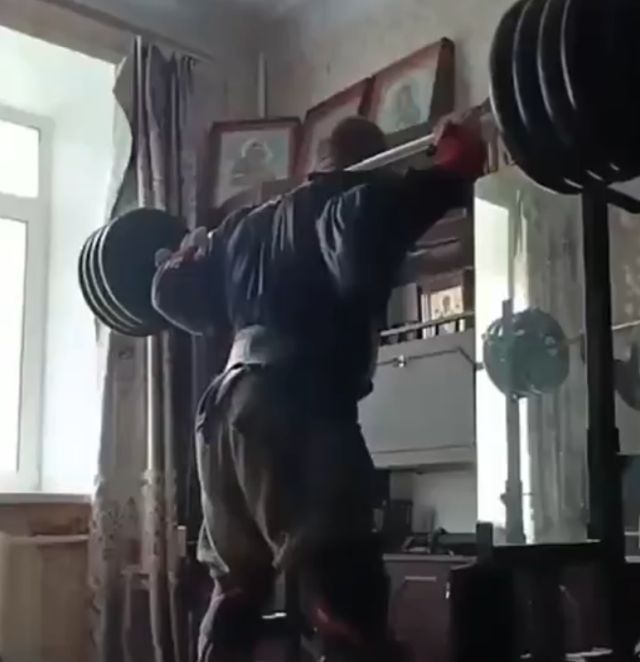 Почему не стоит устраивать спортзал дома