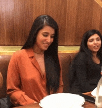 Фейл официанта в день рождения