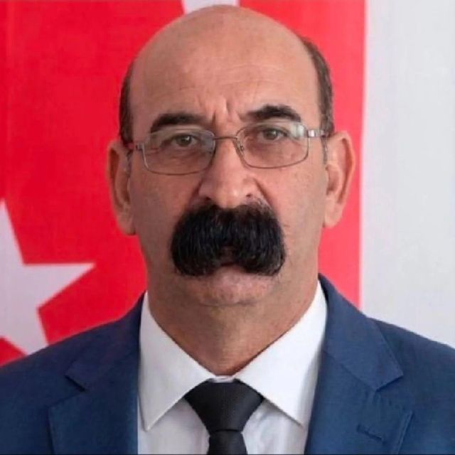 Турецкий политик Орхан Авджи неожиданно стал звездой соцсетей Турецкий политик Орхан Авджи неожиданно стал звездой соцсетей