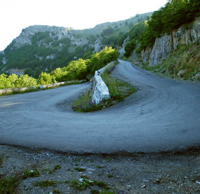 Серпантин на ай Петри в Крыму